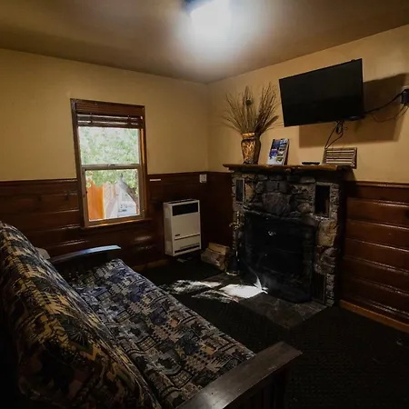 Embers Lodge & Cabins Big Bear Lake Room photo